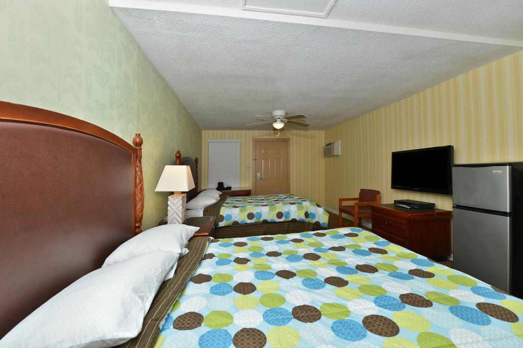Savannah Inn And Suites Savannah Port Area Habitación foto